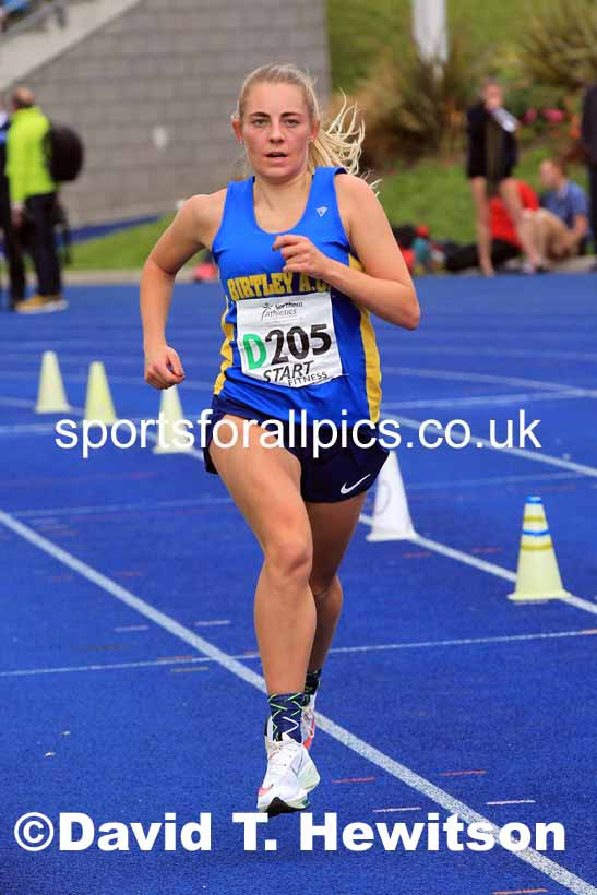 Senior womens 4 Stage Relay, 2022 Northern Road Relays, SportsCity, Manchester. Photo: David T. Hewitson/Sports for All Pics